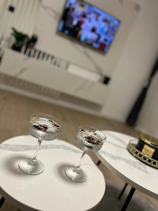 Апартаменты Apartman Gold Maris Карловац Экстерьер фото