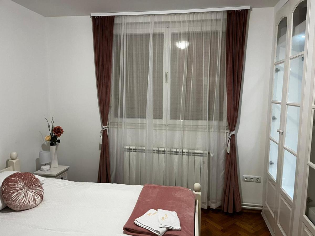 Апартаменты Apartman Gold Maris Карловац Экстерьер фото